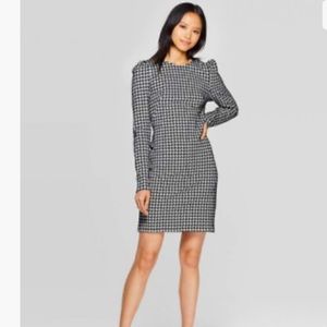 Puff shoulder sleeve dress